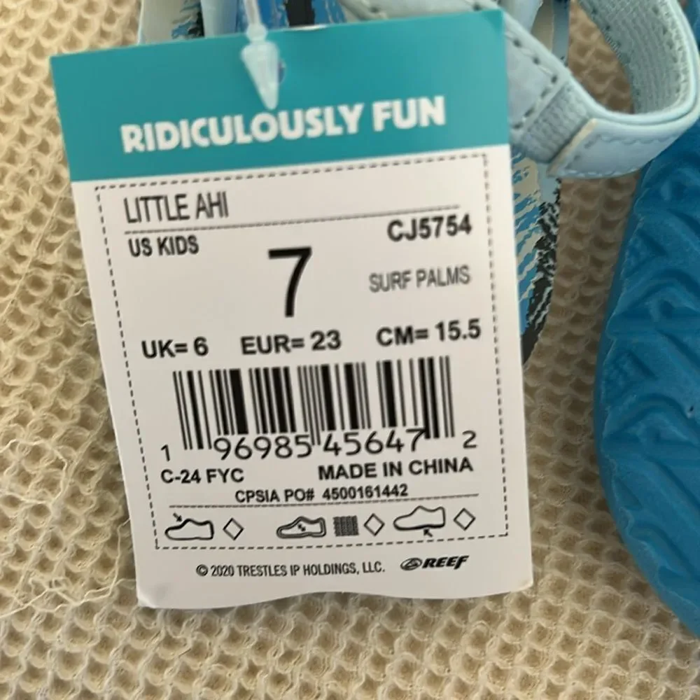 REEF Little Ahi Kids Sandals, Surf Palms, Size Kids 7, NWT
